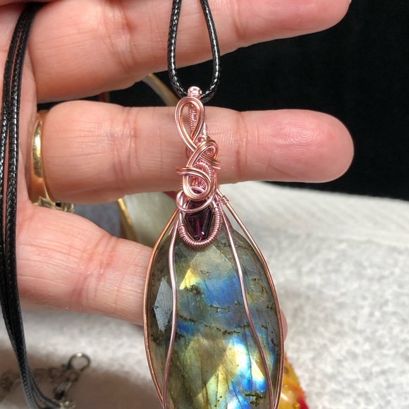 ✨⭐️💕checker cut/faceted blue flash labradorite-added natural garnet necklace - Picture 1 of 9